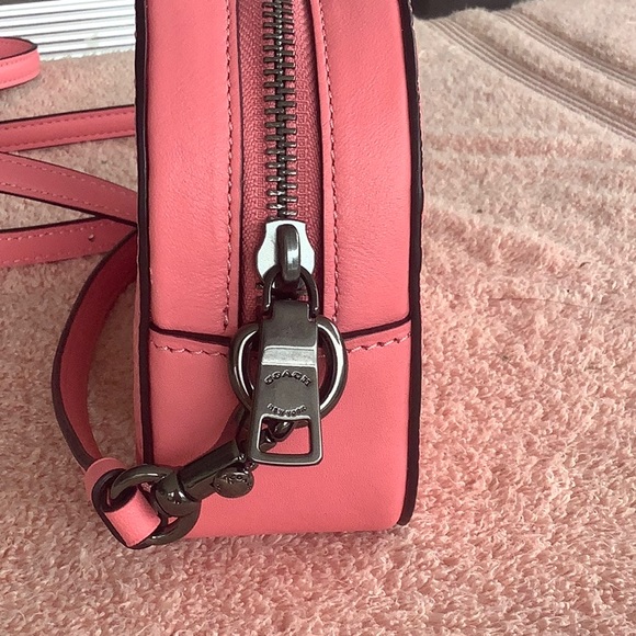 SOLD Coach pink mini crossbody - Picture 3 of 4